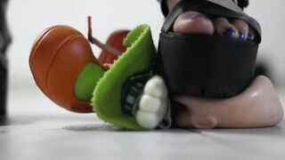 Giantess Fetish: Giant Woman Destroys a Watermelon with Her Ass