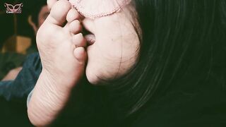 ex girlfriend licking smelly feet