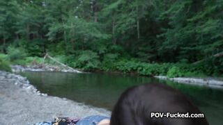 Riverside quickie with a beautiful stranger