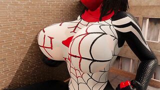 Silk's Giantess Growth Potion.